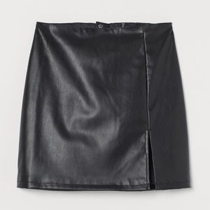 NWT H&M Waterbased PU Skirt
